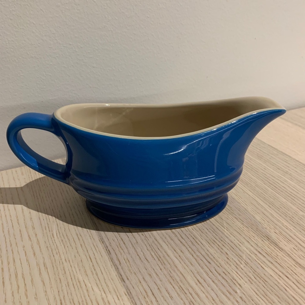 Le Creuset Stoneware Gravy Jug - Picture 3 of 6